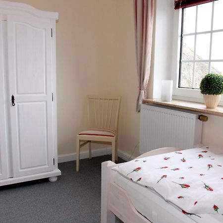 Wohnen Unter Reet Apartment Galmsbull Exterior foto
