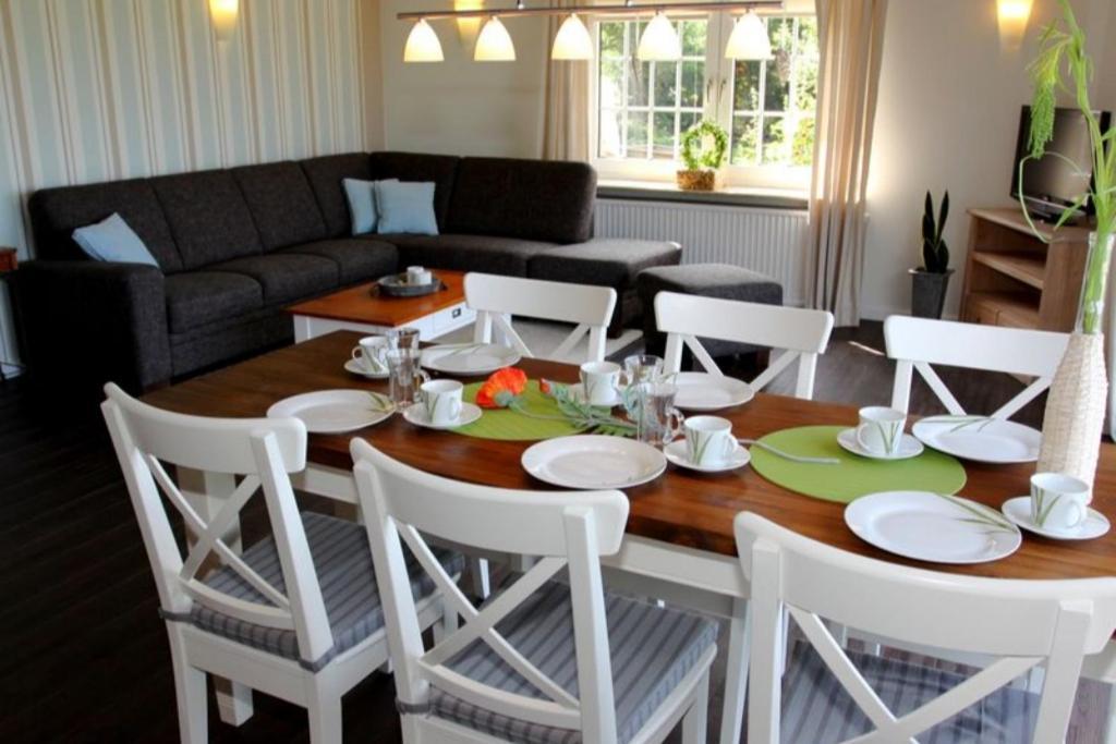 Wohnen Unter Reet Apartment Galmsbull Exterior foto