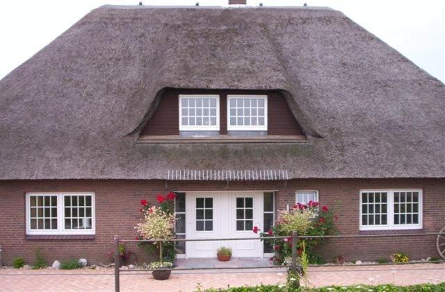 Wohnen Unter Reet Apartment Galmsbull Exterior foto